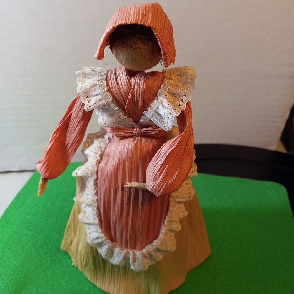 Vintage  Corn Husk Doll with Bonnet and Apron Grandmacore Cottagecore